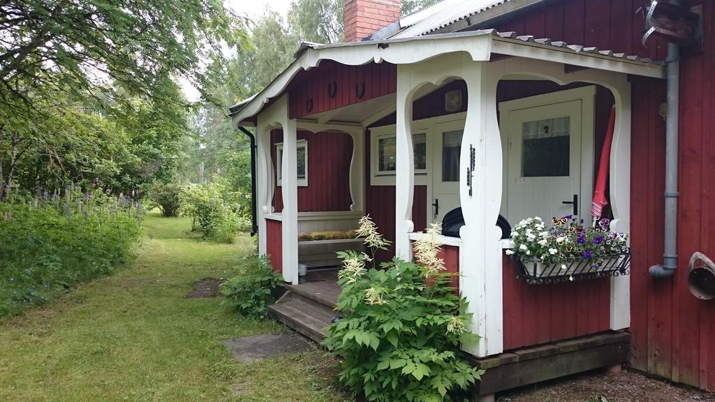 Вилла Vakantiehuis Lillstugan I Sverige Gustavsstrom Экстерьер фото