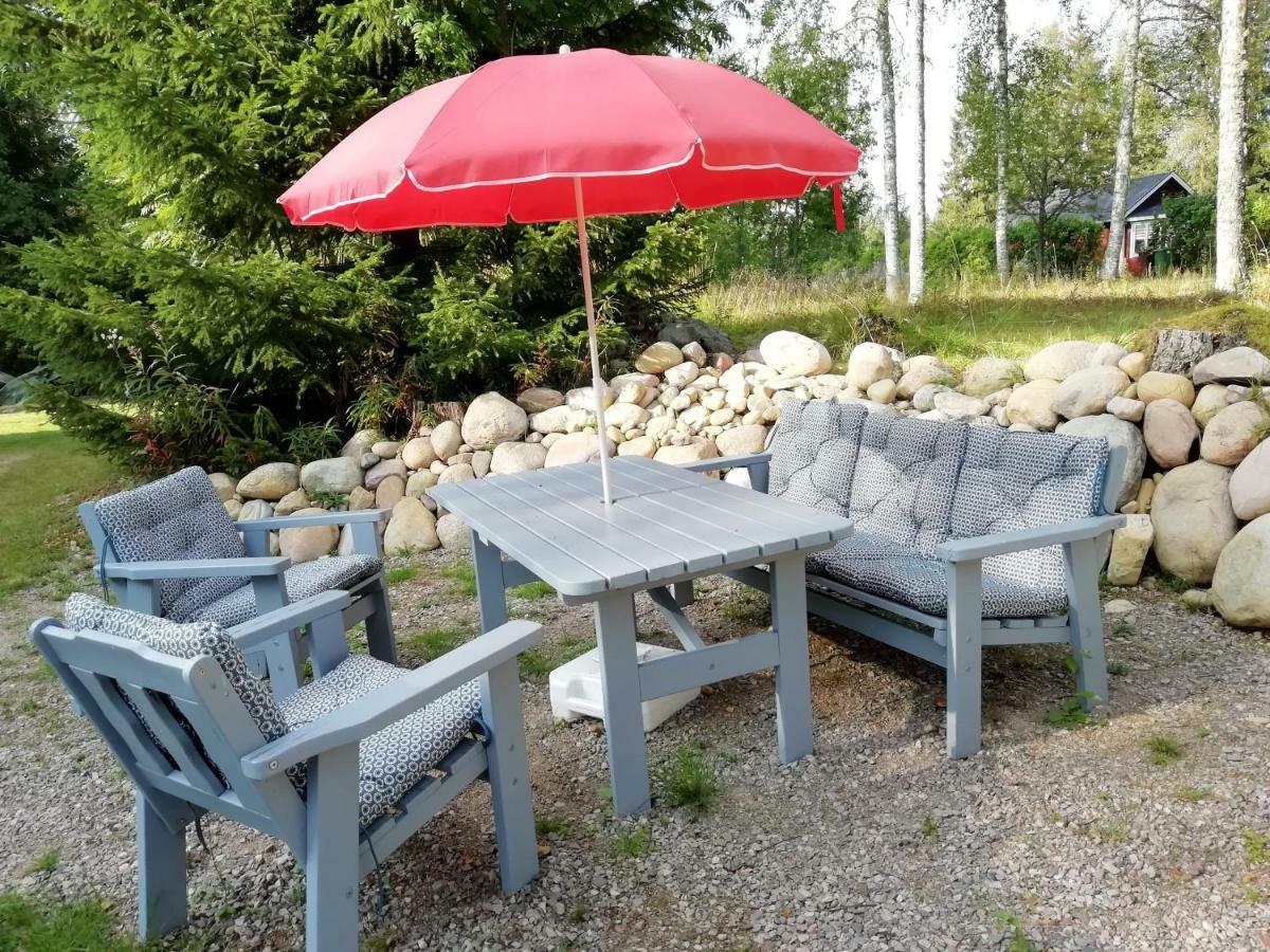 Вилла Vakantiehuis Lillstugan I Sverige Gustavsstrom Экстерьер фото